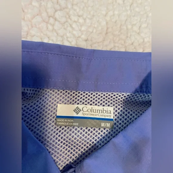 Columbia Women’s  PFG Light Blue Sleeveless Shirt size Medium NWT - Picture 4 of 12